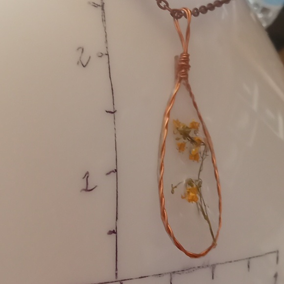 Spring necklace - Picture 2 of 3